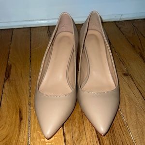 Comfortable low heel shoes
